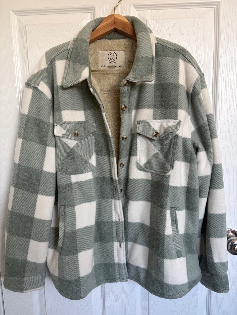 Women's fleece lined shacket buffalo plaid